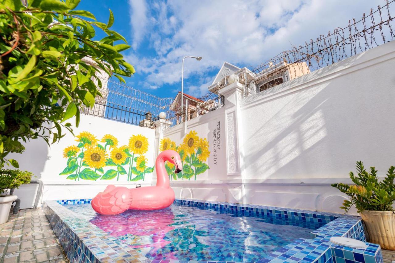 Palm Villa 3 - 5Bedrooms In Center Vungtau فونج تاو المظهر الخارجي الصورة